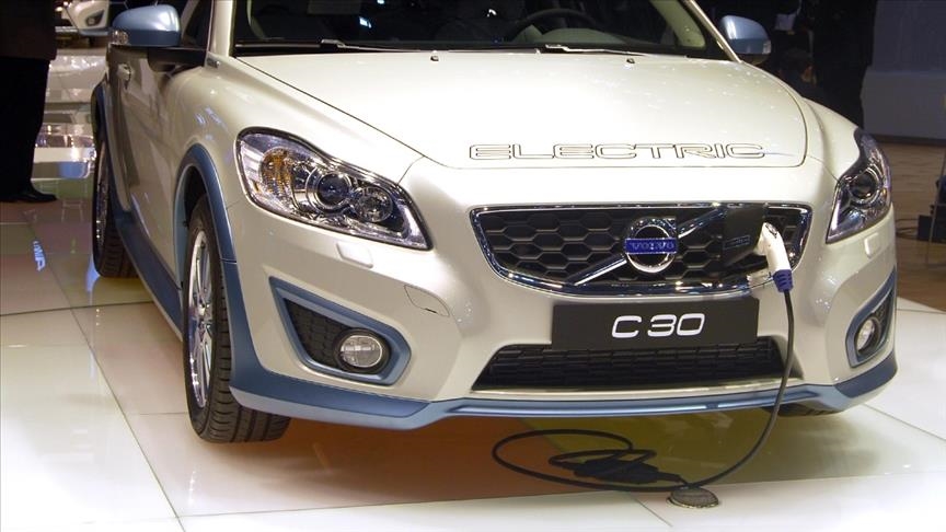 Volvo set to become fully electric car producer