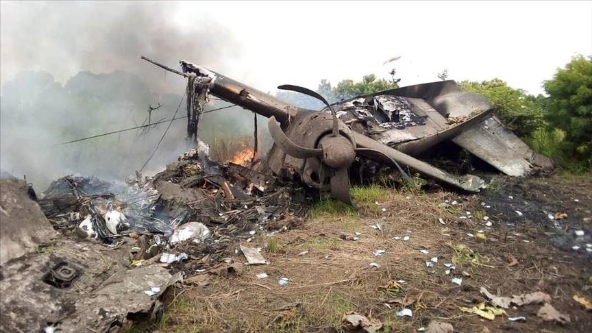 Plane crash in South Sudan leaves 10 people dead