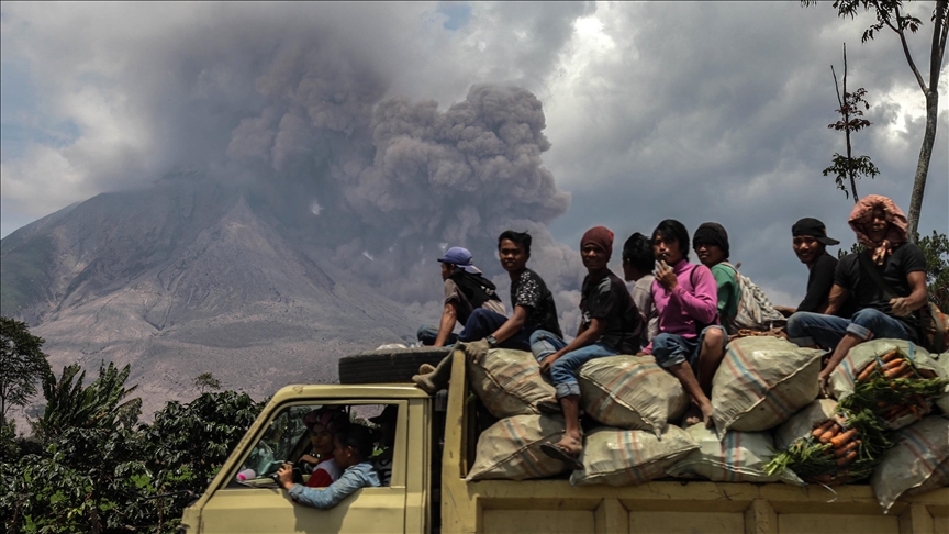 Lebih dari 37 desa terdampak abu vulkanik Gunung Sinabung