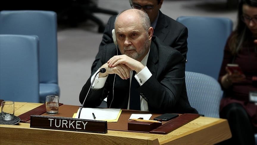 I dërguari turk në OKB: Turqia nuk mund të merret e vetme me tragjedinë e Sirisë