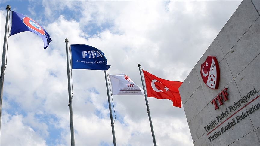 Fenerbahçe Kulübü Başkanı Ali Koç ve Sportif Direktörü Emre Belözoğlu, PFDK'ye sevk edildi