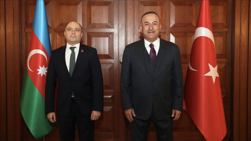 Çavuşoğlu takohet me ministrin e Kulturës së Azerbajxhanit