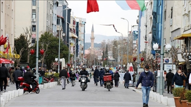 Koronavirüste batıdaki tek düşük riskli il olan Uşak'ta 'kontrollü normalleşme' sevinci