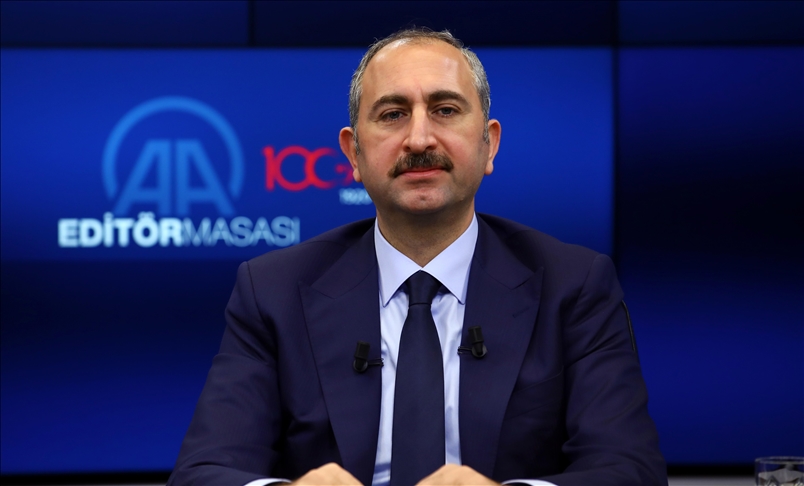 وەزیری دادی تورکیا بووە میوانی دێسکی سەرنووسەرانی ئاژانسی ئانادۆڵو