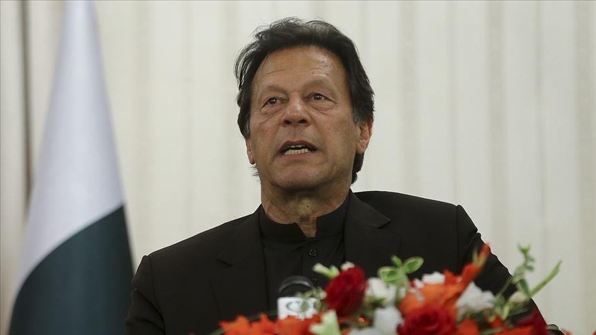 Pakistan's premier to seek vote of confidence