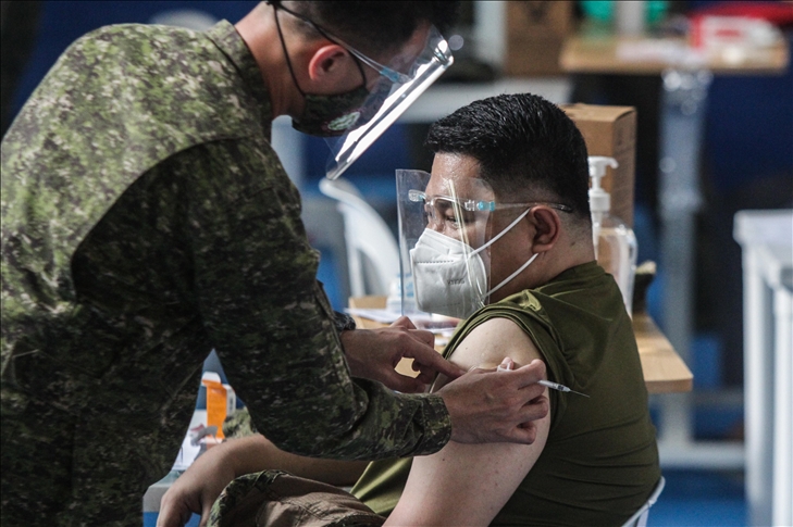 Vaksinasi Covid-19 di Filipina telah jangkau lebih dari 8.500 orang 