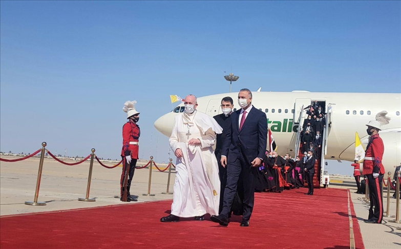 Pertama dalam sejarah, Paus Fransiskus kunjungi Irak