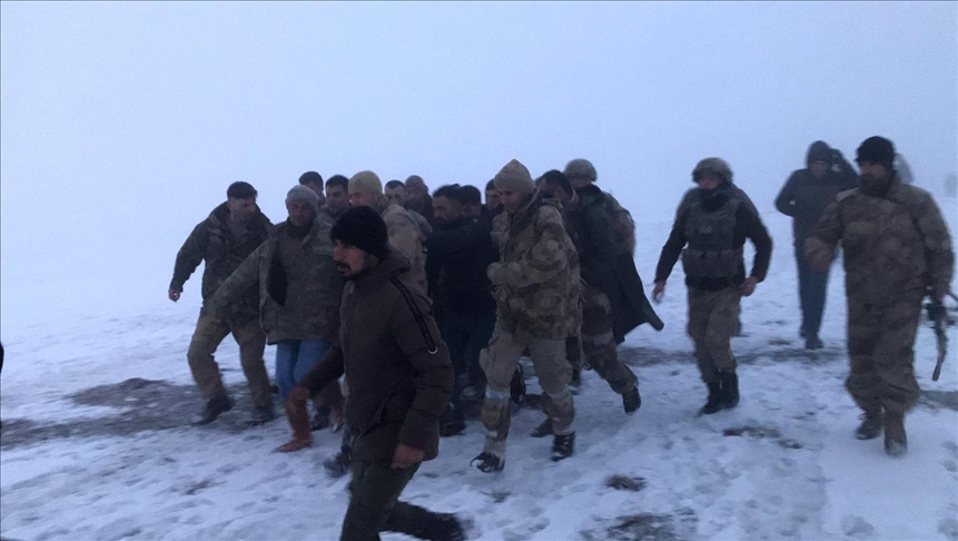9 tentara Turki gugur setelah helikopter militer jatuh di wilayah timur