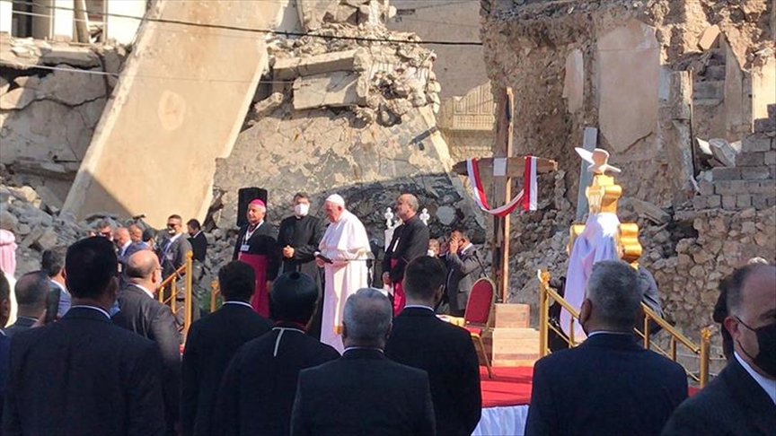 Pope Francis calls for peace amid ruins of Iraq’s Mosul