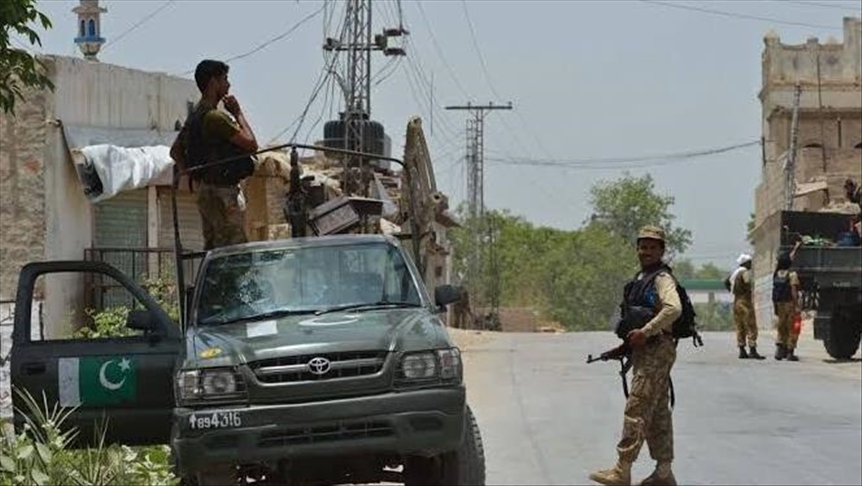 حمله مسلحانه به خودروی نظامی در بلوچستان پاکستان؛1 کشته و 2 زخمی