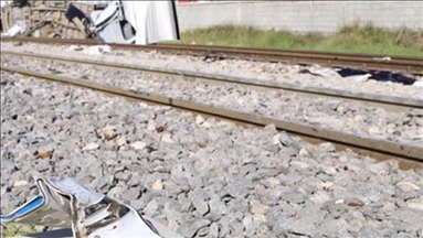 Train accident in Pakistan kills 1