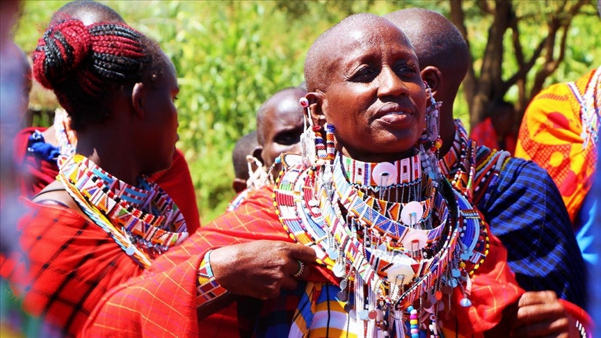 Kenyan women work creatively flipping traditions