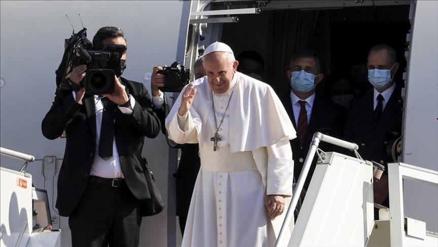 Le pape François quitte Bagdad au terme d'une visite historique en Irak