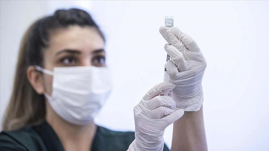 تركيا.. التطعيم بلقاح كورونا يتخطى 10 ملايين شخصا