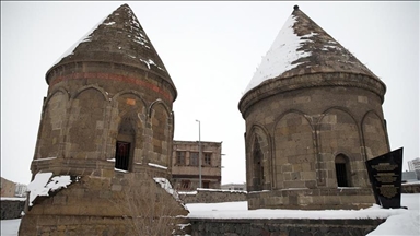 Turkish city fascinates with day and night views