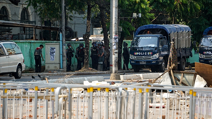 Myanmar'da eski iktidar partisi NLD'nin üst düzey üyesi gözaltındayken öldü