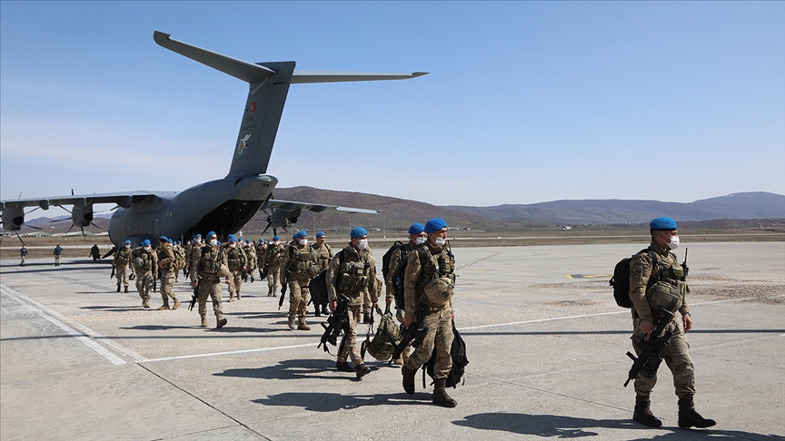 Suriye'de görev yapan 194 jandarma özel harekat personeli Bingöl'e döndü