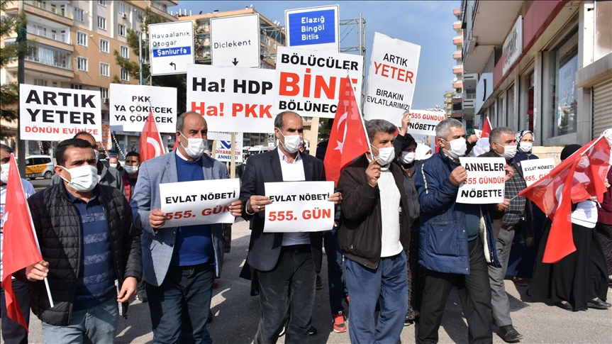 Turquie : la Marche des "Mères de Diyarbakir" contre le terrorisme