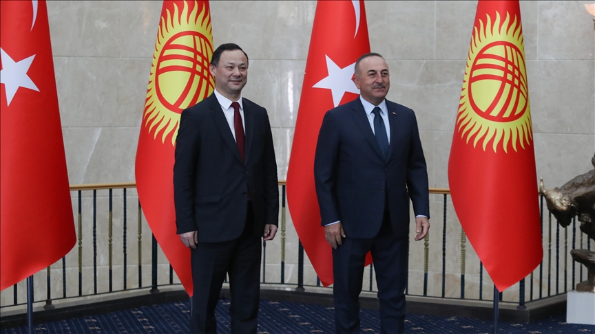Чавушоглу: Сторонники Гюлена - угроза как Турции, так и Кыргызстану
