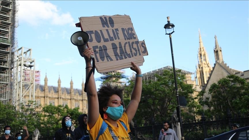 Royaume-Uni : le palais de Buckingham répond aux allégations de racisme