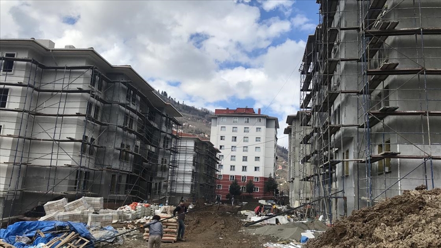 Selden etkilenen Dereli'de afetzedeler için konut yapım çalışmalarında sona gelindi