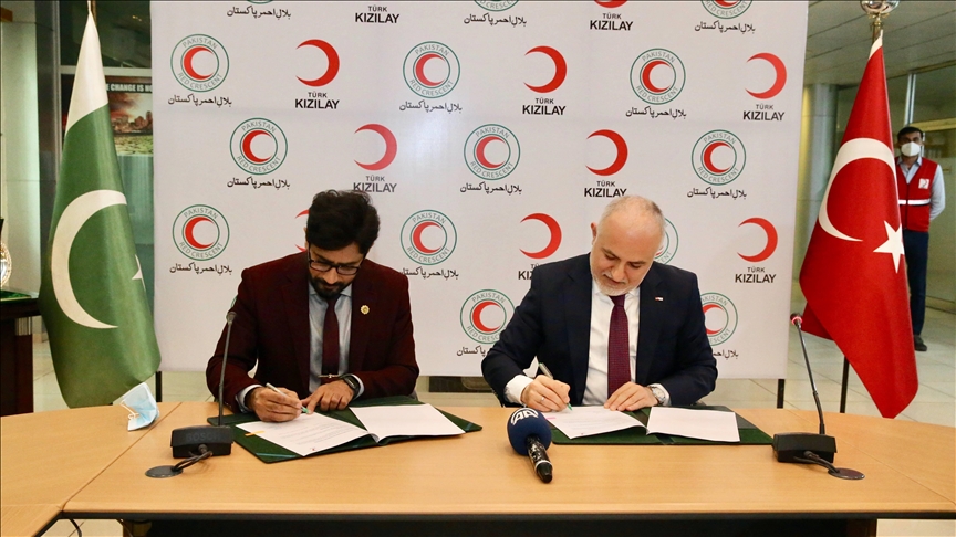 تمديد مذكرة تعاون الهلال الأحمر التركي ونظيره الباكستاني