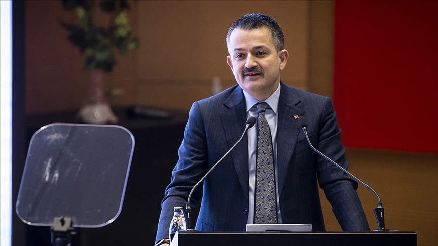 Bakan Pakdemirli: Orman yangınlarıyla mücadelede bu yıl ilk defa 4 insansız helikopter ve tank kullanmayı hedefliyoruz