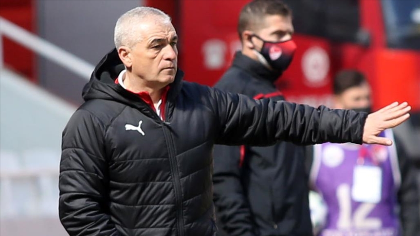 Demir Grup Sivasspor Teknik Direktörü Çalımbay: Böyle bir galibiyete çok ihtiyacımız vardı