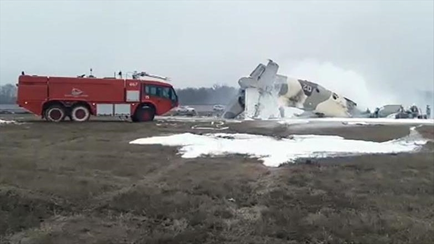 В Алматы при посадке разбился военный самолет