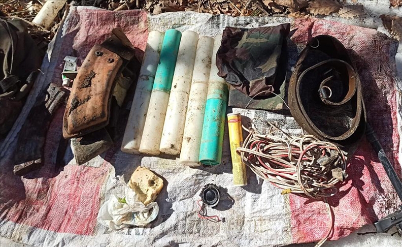 'Eren-7 Mercan Munzur Operasyonu'nda teröristlerce kullanılan 5 sığınak imha edildi