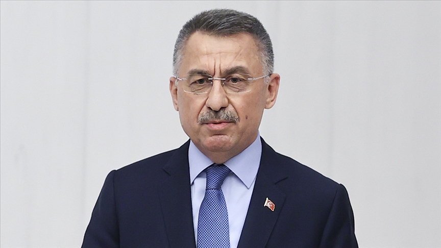 Fuat Oktay: Gayesi canı pahasına insanı yaşatmak olan sağlık çalışanlarımızın Tıp Bayramı kutlu olsun