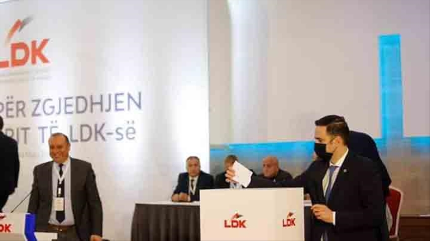 Lumir Abdixhiku novi predsednik Demokratskog saveza Kosova