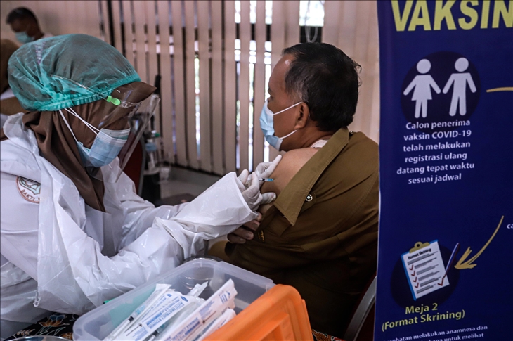Indonesia ungkap penyebab lambatnya laju vaksinasi Covid-19