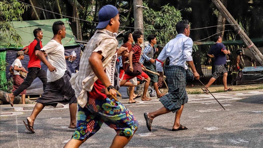 Asociación de monjes budistas en Myanmar anuncia su apoyo a los manifestantes