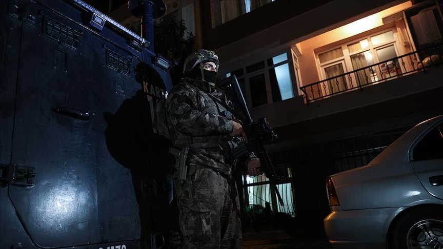 İstanbul'da terör örgütü DEAŞ'a yönelik operasyonda 8 şüpheli yakalandı