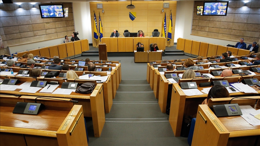 Predstavnički dom Parlamenta FBiH: Dio zastupnika za lockdown, drugi za strožiju kontrolu postojećih mjera
