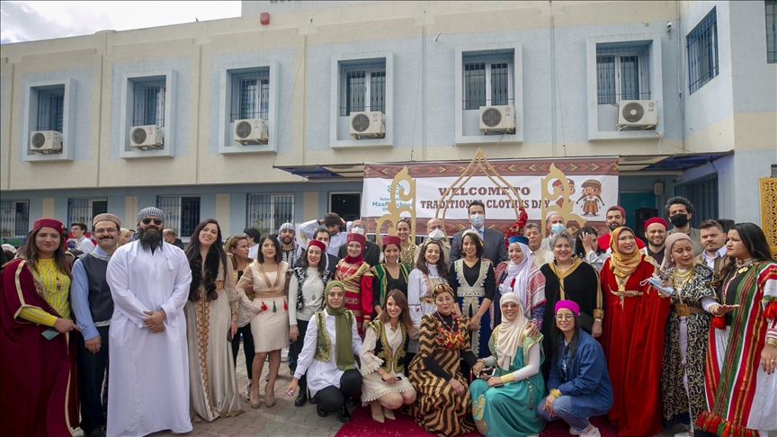 L'École Internationale turque «Maarif» de Tunis célèbre la journée nationale de l’habit traditionnel