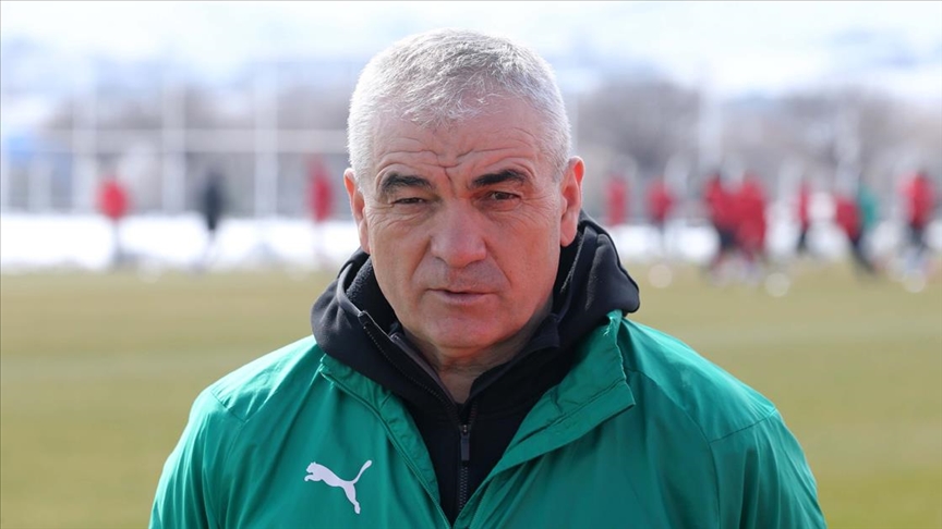 Sivasspor Teknik Direktörü Çalımbay, Göztepe maçını final olarak görüyor