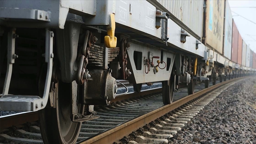 Kovid-19 salgını nedeniyle ara verilen bölgesel tren seferleri yarın yeniden başlayacak