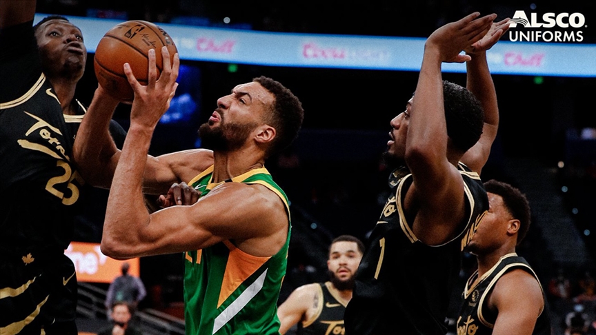 NBA'de 30. galibiyetine ulaşan Jazz liderliğini sürdürdü