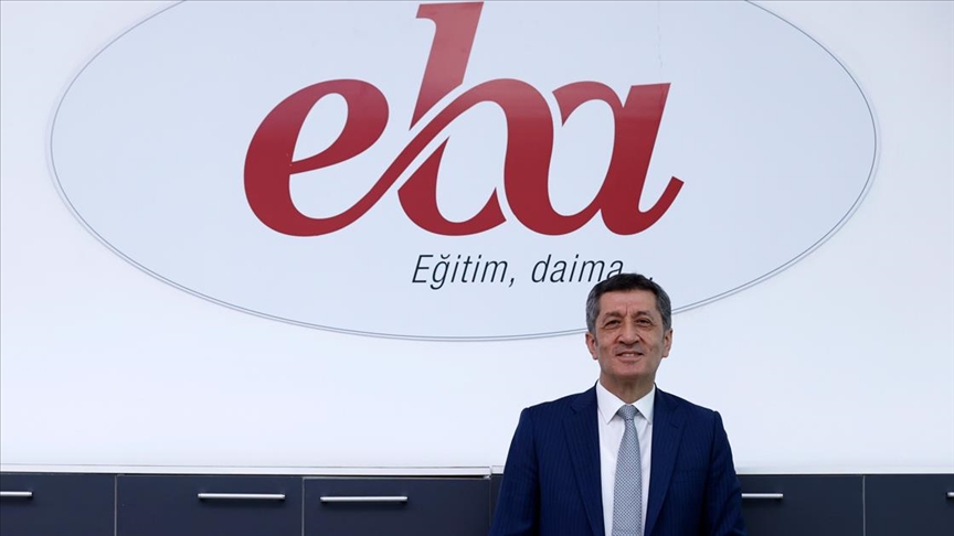 Bakan Selçuk: EBA artık yurt dışındaki Türklerin de hizmetinde olacak