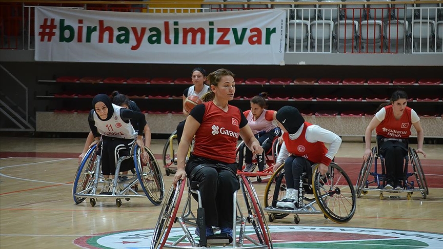 Tekerlekli Sandalye A Milli Kadın Basketbol Takımı&#39;nda hedef Paris  Paralimpik Oyunları