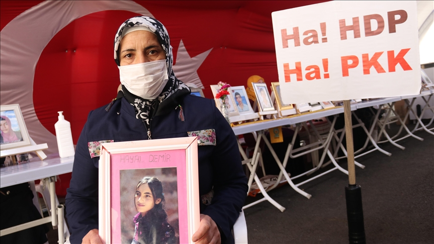 В Диярбакыре 566-й день подряд продолжается акция протеста матерей