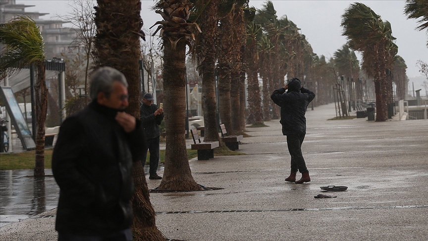 Meteorolojiden 14 il için fırtına uyarısı