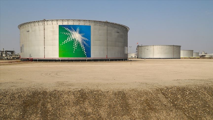 Saudi Aramco'nun net karı Kovid-19 ve petrol fiyatlarındaki düşüş nedeniyle yüzde 44 azaldı