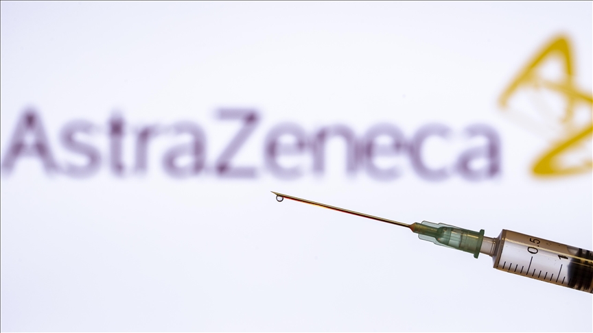 Farmacéutica AstraZeneca dice que su vacuna contra la COVID-19 tiene una efectividad del 79% contra el virus