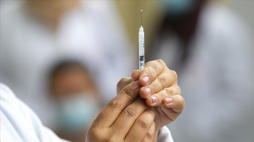 China to give Pakistan 500,000 more COVID vaccine doses