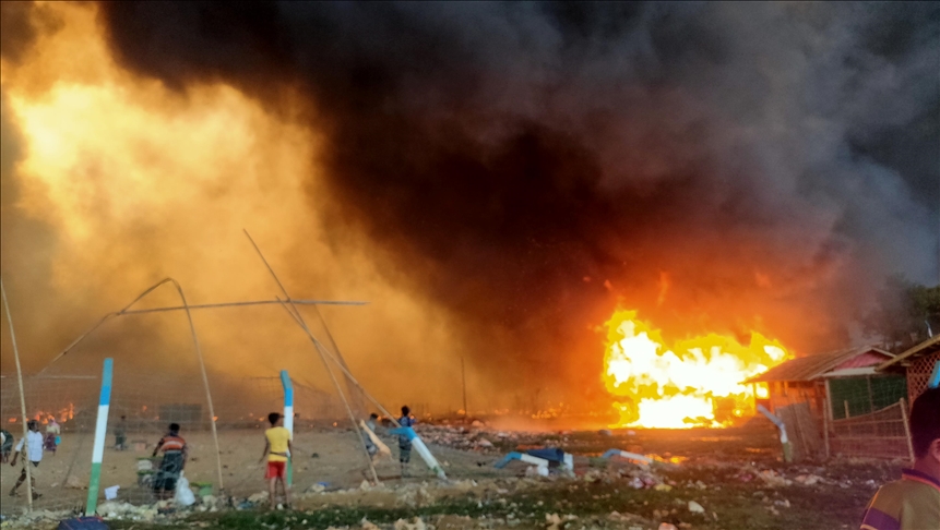 PBB: Kebakaran di kamp Rohingya, Bangladesh, tewaskan 15 orang