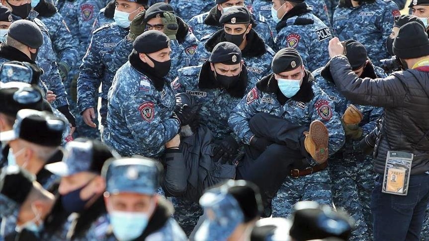 Военное положение в Армении отменят 24 марта