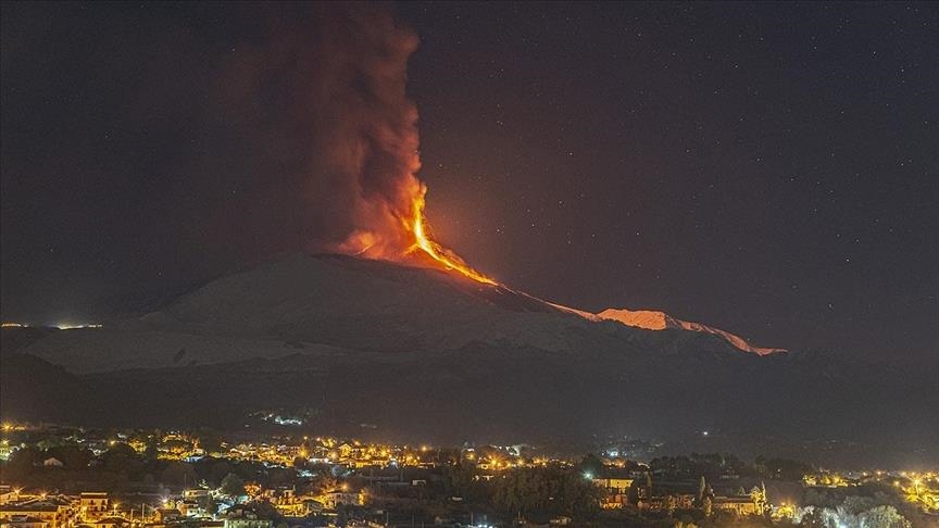 Italy: Mt. Etna erupts again, spews lava, ash